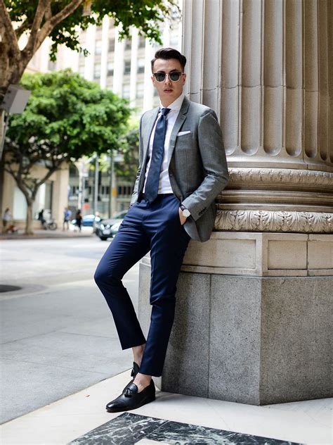 blazer color with navy pants.